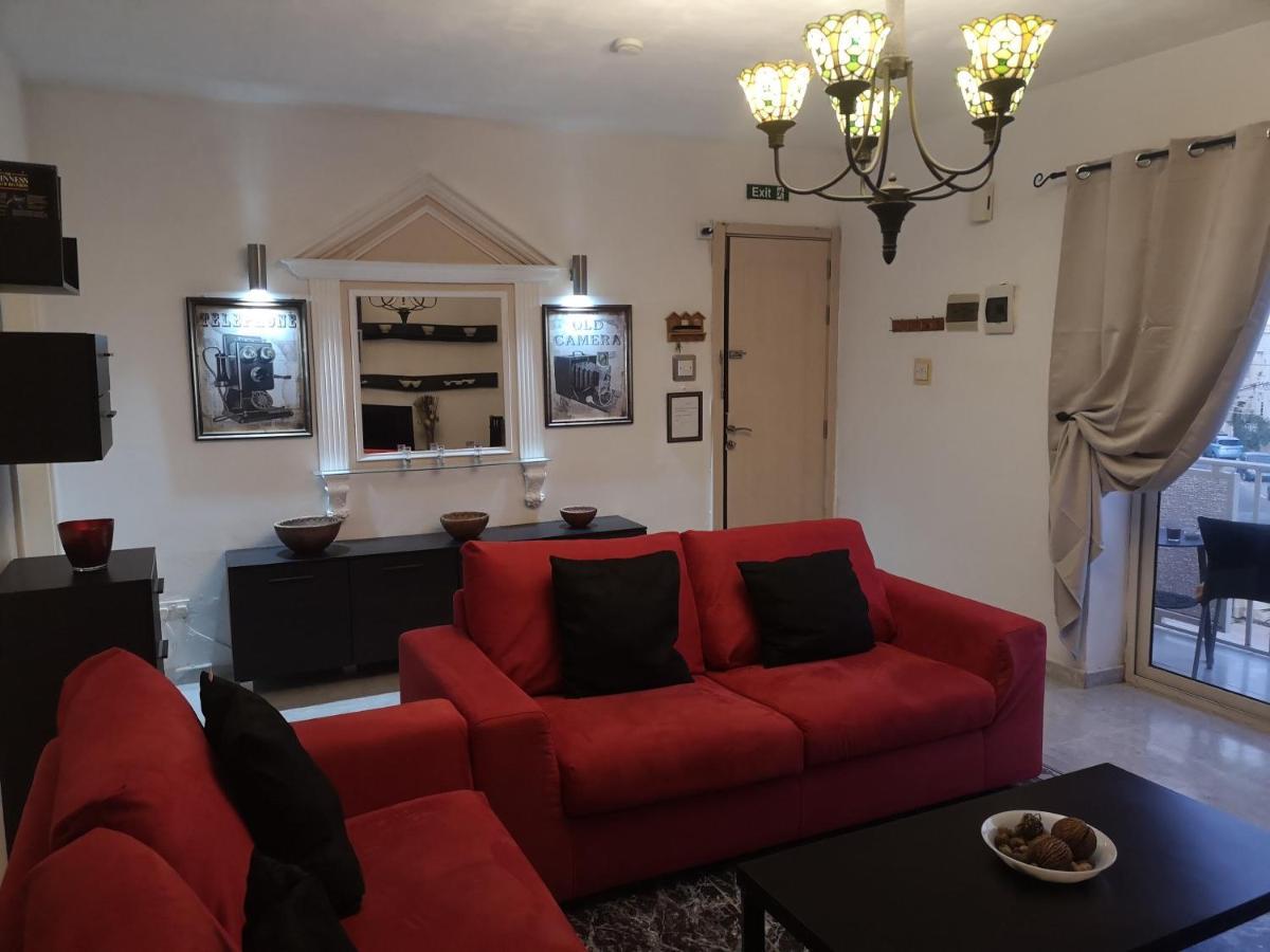 Village Corner 3 Bedroom Apartment With Garage Марсаскала Екстер'єр фото